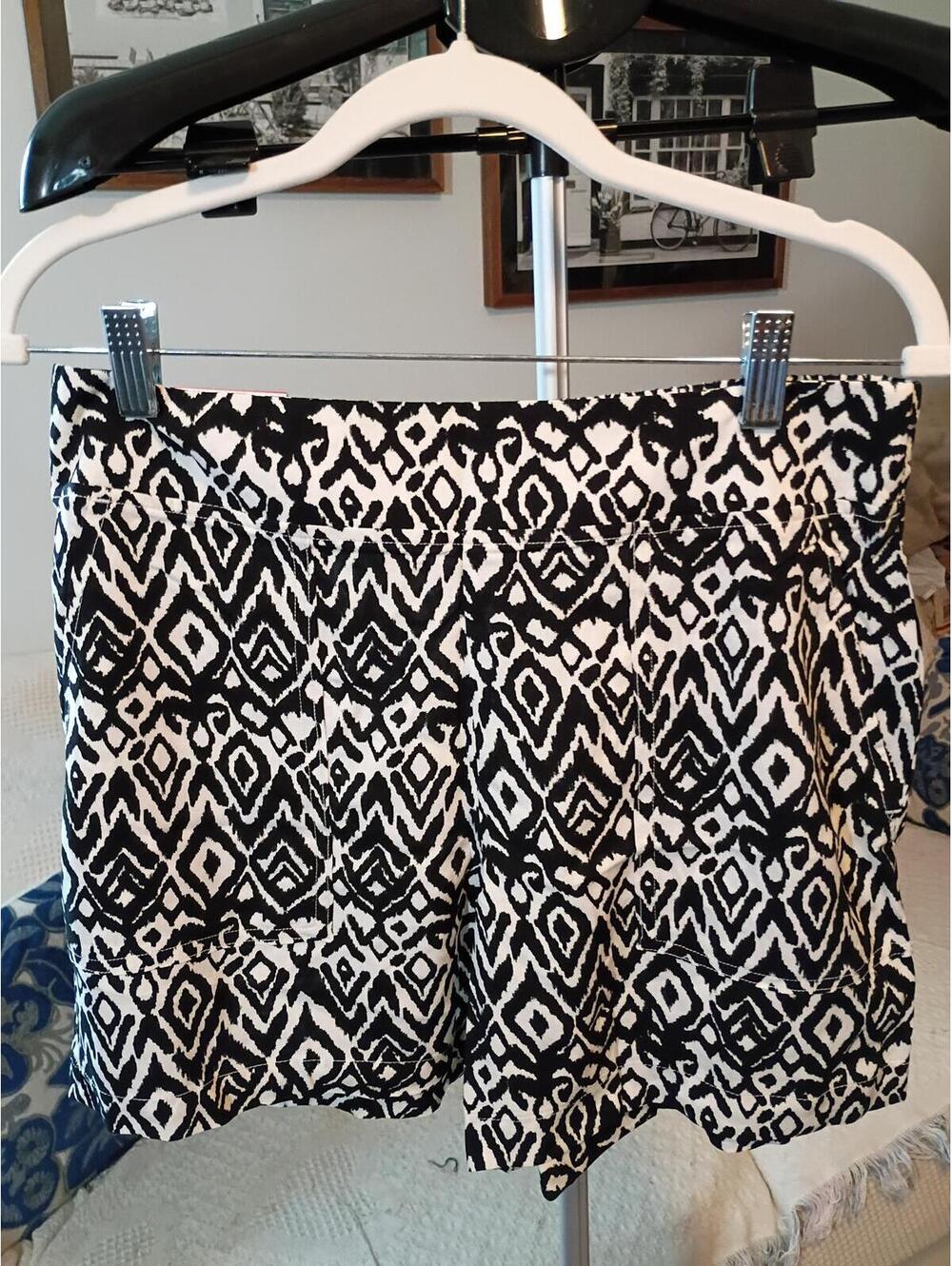Wild Fox NWT Rayon black and white shorts